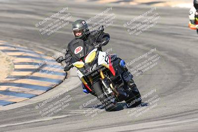 media/Dec-01-2025-Moto Forza (Mon) [[2daa91e15f]]/2-Intermediate Group/Session 2 (Turns 9 and 10)/